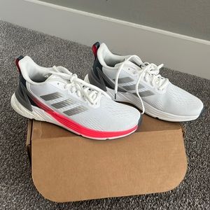 BRAND NEW NEVER WORN ADIDAS SNEAKERS